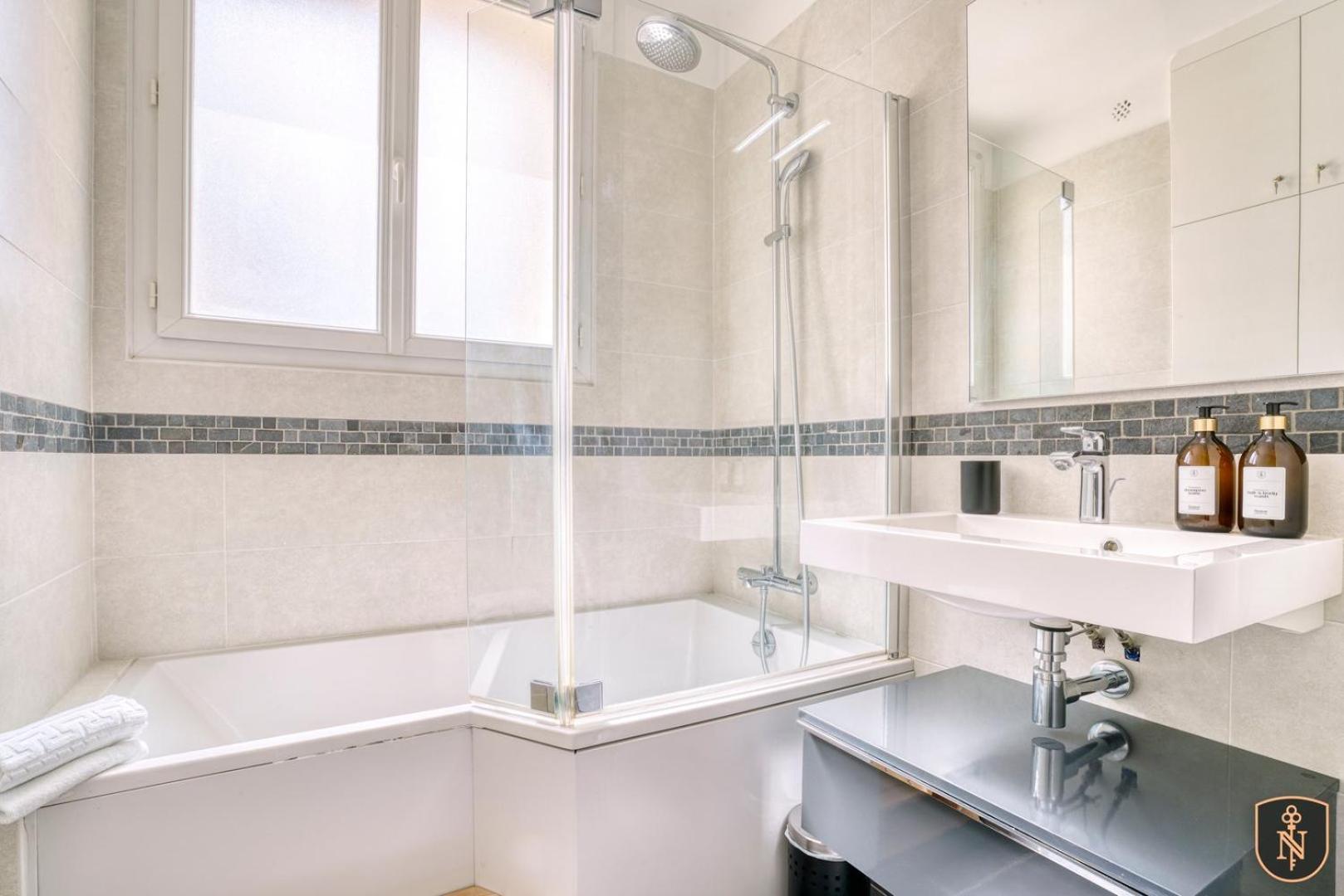 La Casa Bella — Chic & Modern Downtown Appartement Caen Buitenkant foto